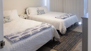 Unclassified image, 3 of 15, button - Kapaa Beachside Getaway - 2 Queens, Full Kitchen, 3 Resort Pools (Kapaʻa)