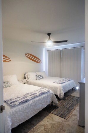 Unclassified image, 3 of 15, button - Kapaa Beachside Getaway - 2 Queens, Full Kitchen, 3 Resort Pools (Kapaʻa)
