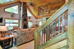 Living area - Lakefront Cabin | Snowmobile & ATV Access + Relax (Cable)