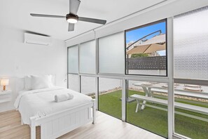 Room - Very Very Burleigh By Coastal Letting Co (Gold Coast)