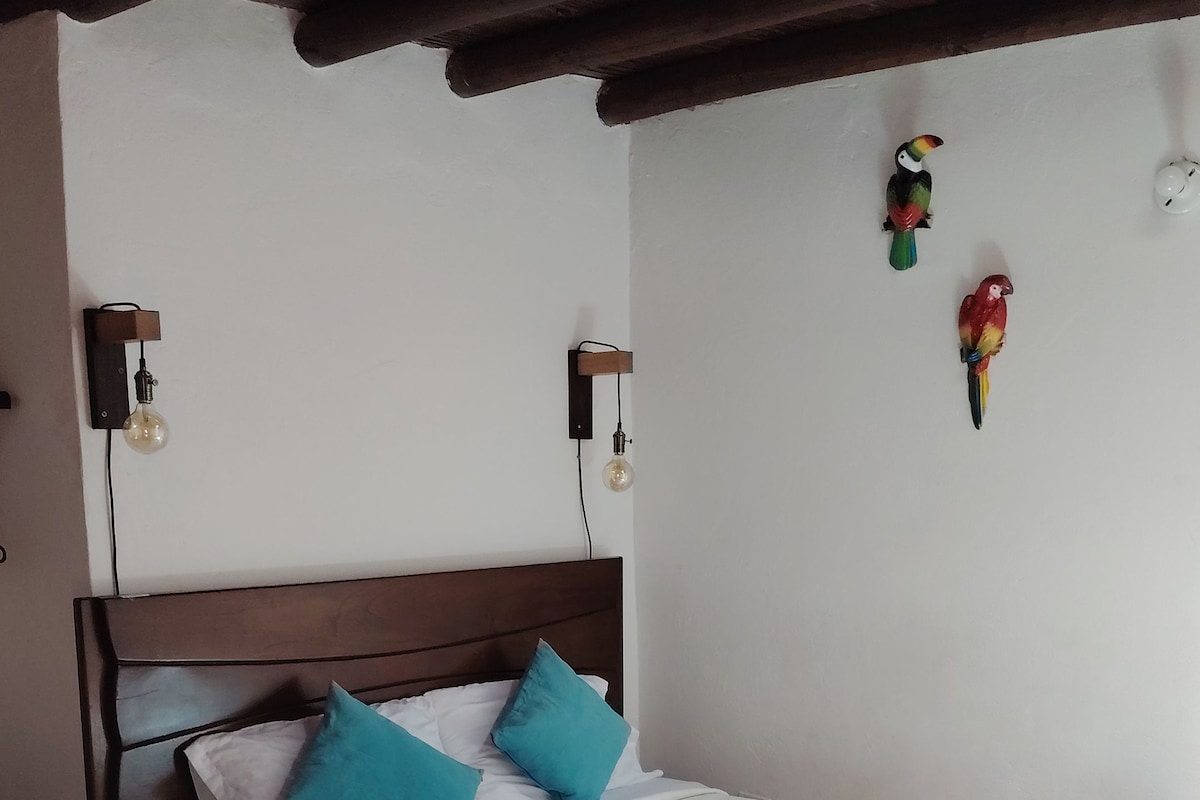 Quarto triplo básico | Wi-Fi de cortesia