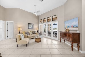 Living area - Gulf-Access Fun, Pool Days & Waterfront Adventures Await - Villa Vitamin Sea - Roelens (Cape Coral)