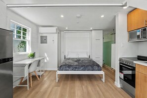 Unclassified image, 3 of 19, button - Newly Built On the Beach Studio Loft with Views (Santa Monica)