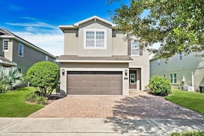 Exterior - Experience Magic and Luxury Just Minutes from Disney (Florida)