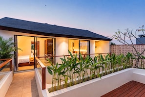 Terrace/patio - 3BR Villa Svargi 3 minutes to beach (Badung Regency)