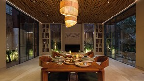 Dining room - Villa NAVAHO (Badung)