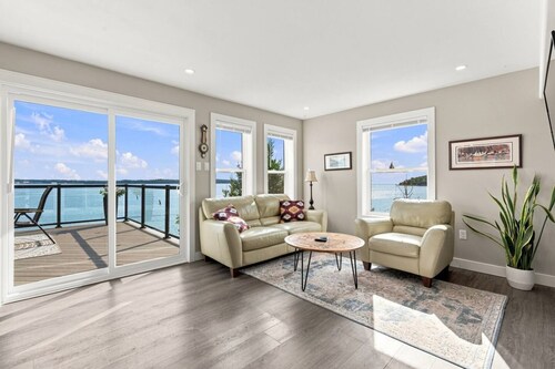 Oceanfront Serenity Sauna