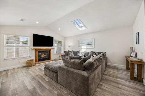 3BR, 2BA home in Fernandina Beach's North End, on Amelia Island