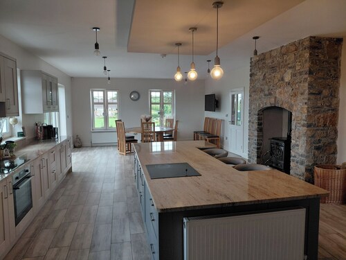 Limerick Luxe Villa Retreat