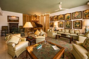 Unclassified image, 5 of 47, button - Casa Carlota with Pool & Garden (Cuernavaca)