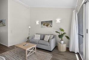 Living area - Coastal Comfort 1 Bed Apartment (Noosa Heads)