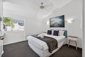 Room - Coastal Comfort 1 Bed Apartment (Noosa Heads)