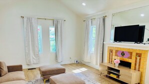 Unclassified image, 3 of 11, button - Quiet, Furnished Retreat Near OKC Hospitals—30+ Day Stays Welcome (Oklahoma City)