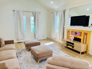 Unclassified image, 3 of 11, button - Quiet, Furnished Retreat Near OKC Hospitals—30+ Day Stays Welcome (Oklahoma City)