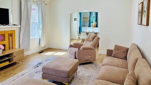 Unclassified image, 2 of 11, button - Quiet, Furnished Retreat Near OKC Hospitals—30+ Day Stays Welcome (Oklahoma City)