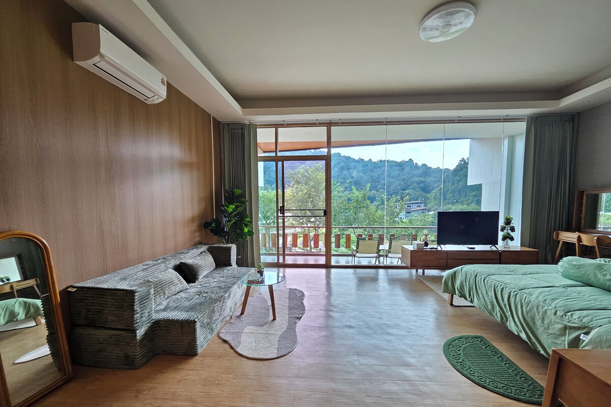 CHANYA ROOM | Minibar (free items), WiFi (free)