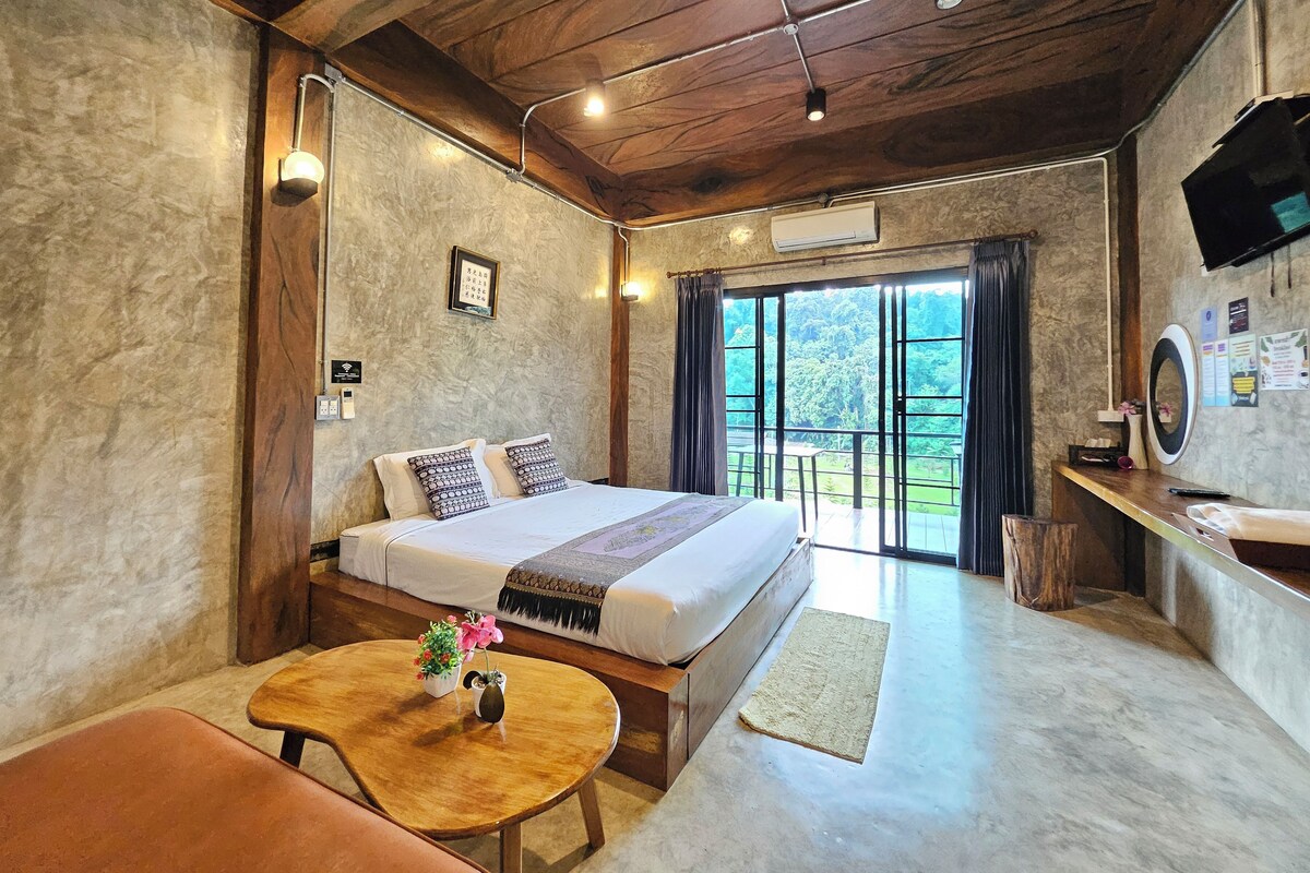 Standard Double  | Minibar (free items), WiFi (free)