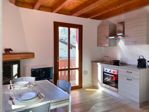 Immagine non classificata, 2 di 11, pulsante