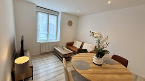 Luokittelematon kuva, 4 kautta 10, painike