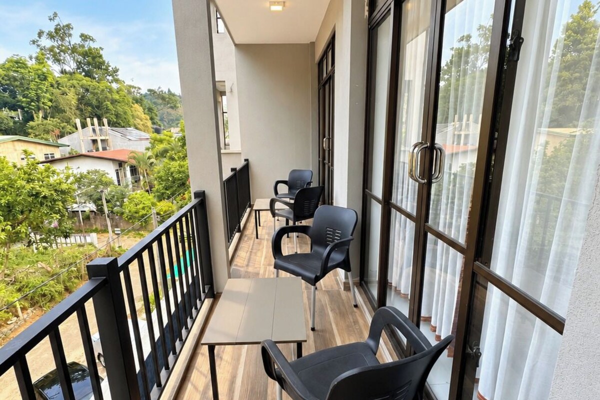 Deluxe Room, Balcony, City View