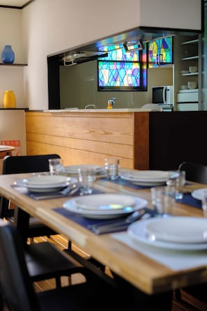 Dining - Convenient access to Kamakura, Hakone, and Yokohama! A 3-minute walk from Hiratsuka Station / A traditional Japanese house with a garden and free parking (hiratsuka yaezakityou)