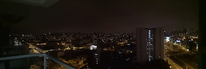 Property grounds - Miraflores premiere apartment - Huaca Pucllana (Miraflores)