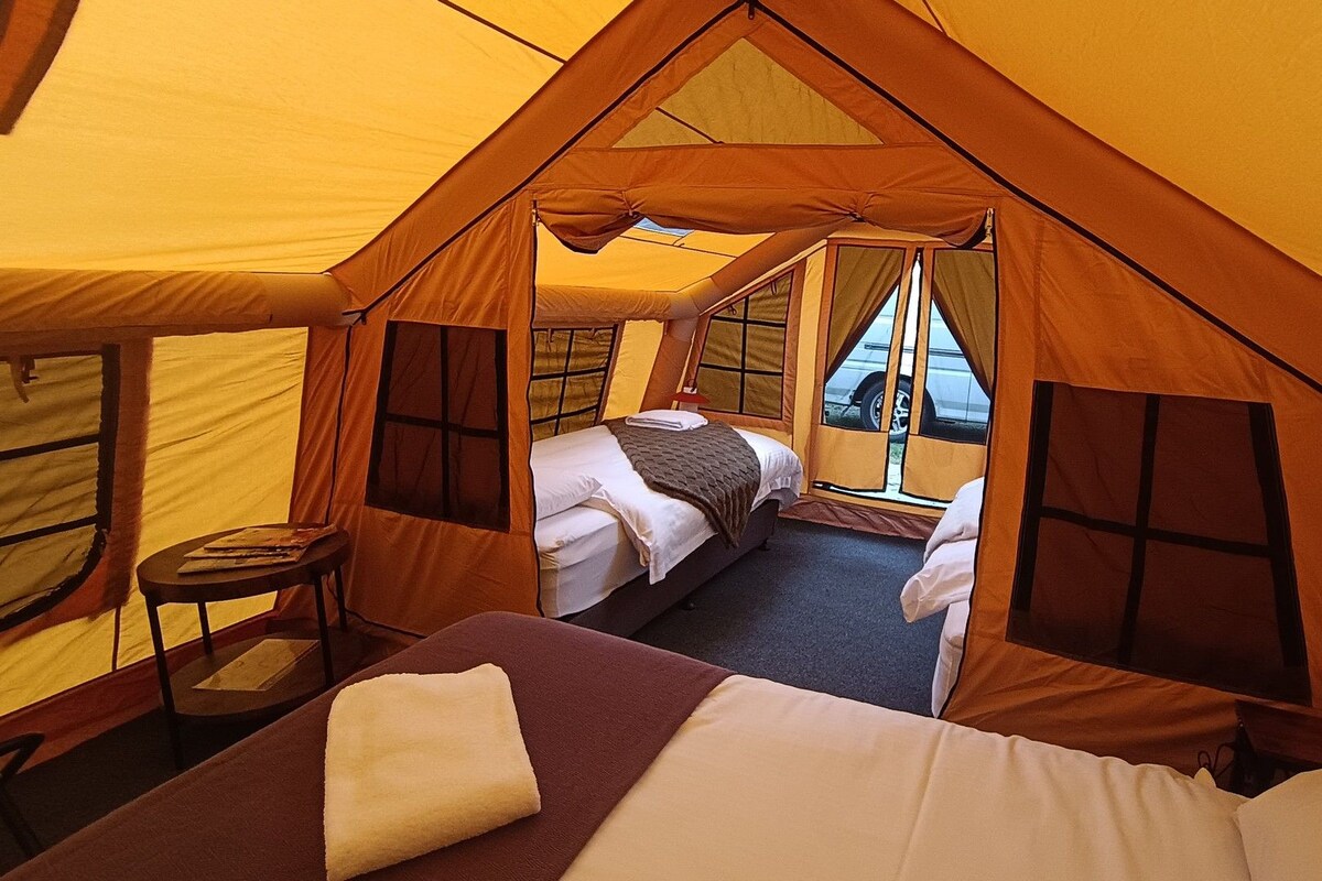 Family Tent, Shared Bathroom