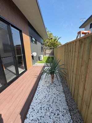 Unclassified image, 5 of 38, button - Cozy 2BR Guesthouse in Forster (Forster)
