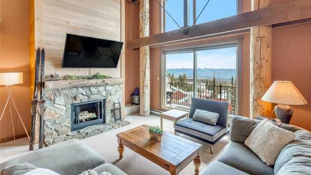 Unclassified image, 1 of 44, button - Big White-Chalet Feel-Main Village-True Ski-in Ski-out-Hot Tub-Private Sauna (Beaverdell)