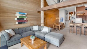 Unclassified image, 4 of 44, button - Big White-Chalet Feel-Main Village-True Ski-in Ski-out-Hot Tub-Private Sauna (Beaverdell)