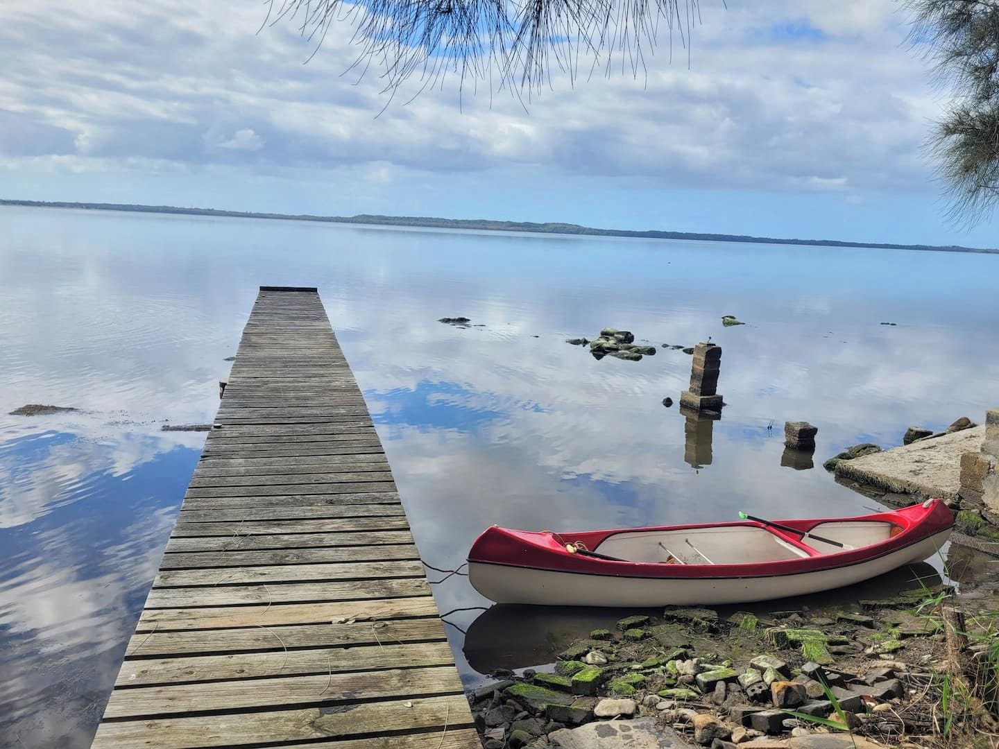 property exterior, summer, outdoor activity, outdoor, body of water, dock,
