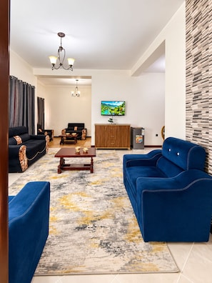 Living area - Olive Fancy Homes (Kampala)