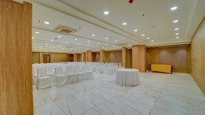 Ảnh chưa phân loại, 4 trong số 6 ảnh, nút