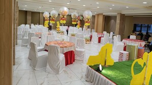 Ảnh chưa phân loại, 3 trong số 6 ảnh, nút