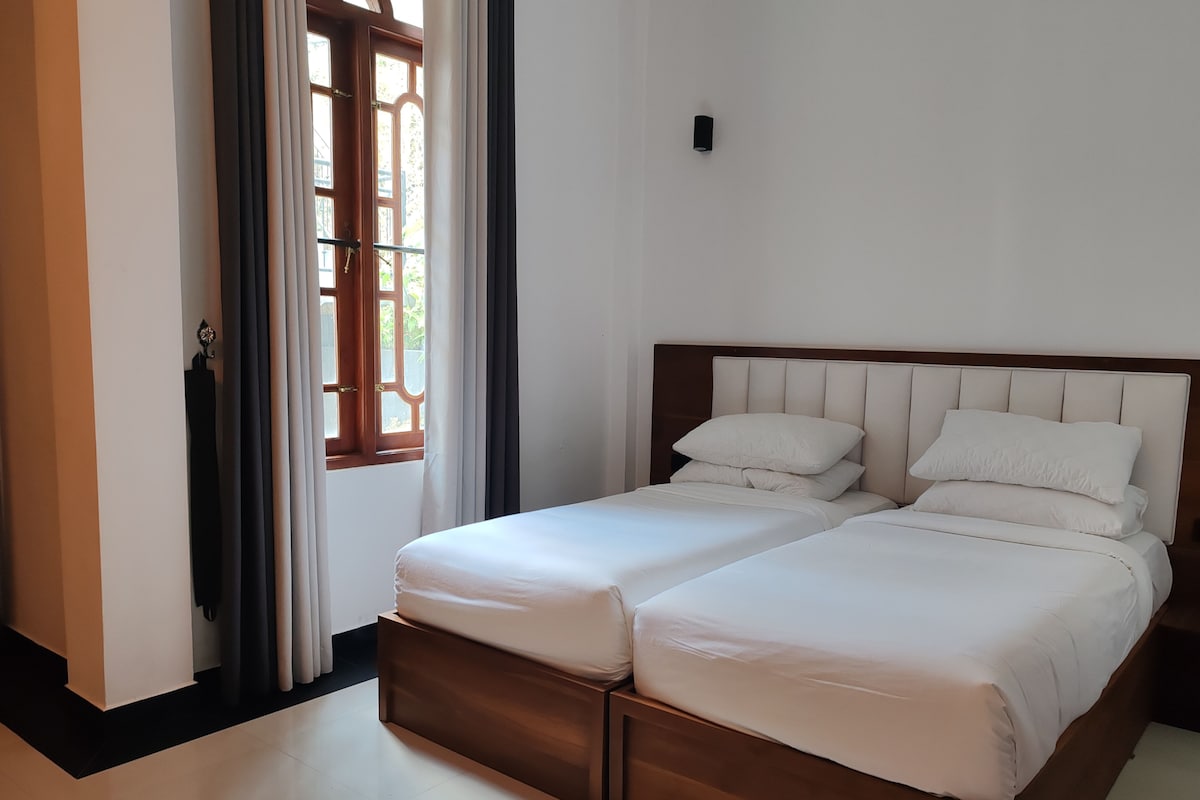 Deluxe Double or Twin Room, Balcony, Garden View | Wi-fi percuma 
