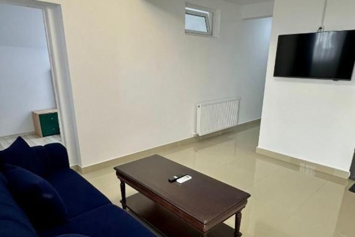 Apartment, Balcony, City View | Living area