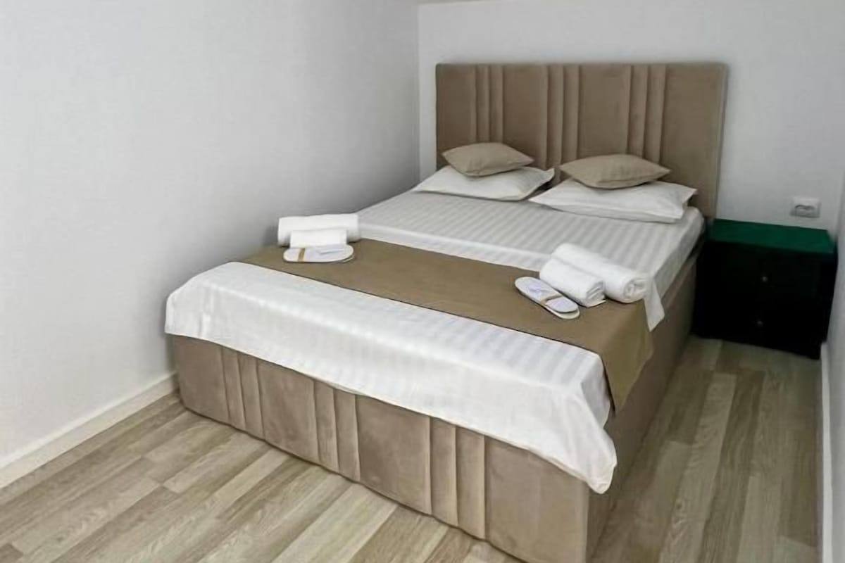 Soundproofing, iron/ironing board, free WiFi