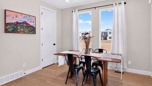Unclassified image, 5 of 32, button - Mountain-View Balcony • Game Room + Near Deer Valley | Lobo Silver Summit (Park City)