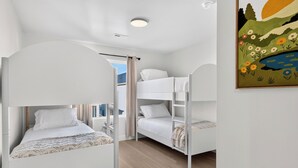 Unclassified image, 2 of 32, button - Mountain-View Balcony • Game Room + Near Deer Valley | Lobo Silver Summit (Park City)