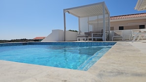 Pool - Villa Jessha – New Construction 2026 with Private Pool on Curaçao *gated resort* (Fontein)