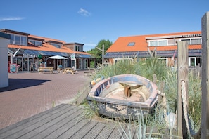 Immediate Surroundings [summer] (<1 km) - Spacious Chalet suitable for disabled guests (Den Burg)