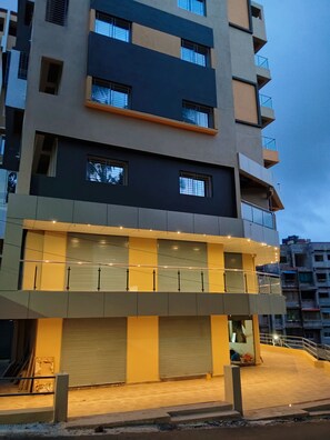 Unclassified image, 2 of 24, button - 1-bedroom apartment with AC in Ratnagiri City (Ratnagiri)