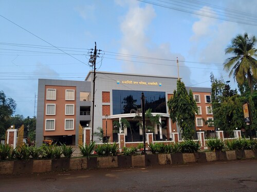 1-bedroom apartment with AC in Ratnagiri City