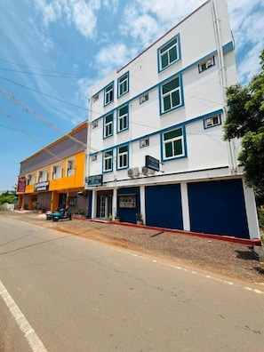 Ảnh chưa phân loại, 3 trong số 21 ảnh, nút