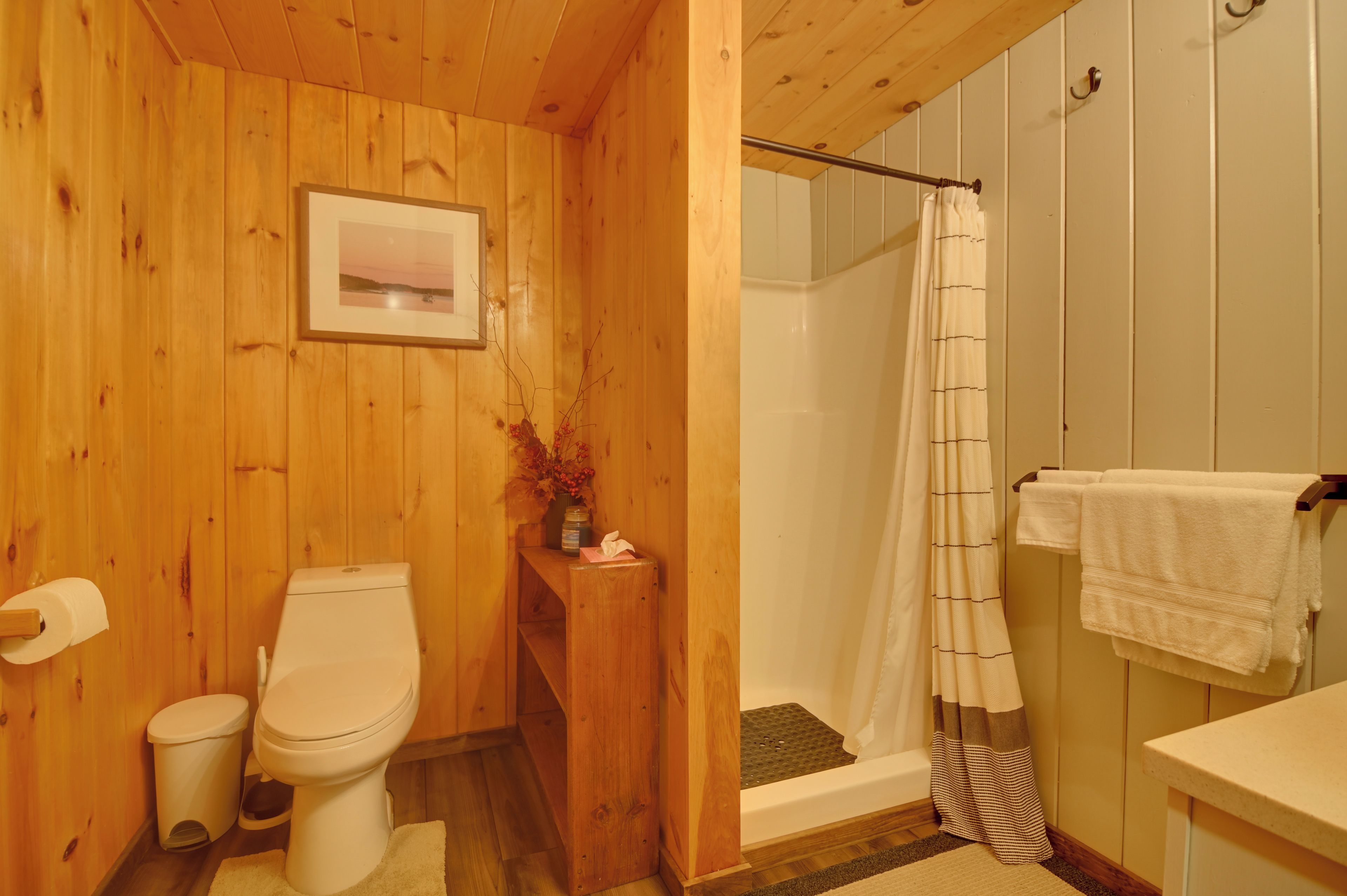 Full Bathroom | Towels & Linens Provided