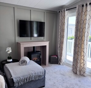Unclassified image, 4 of 18, button - Robins Retreat Luxurious New Static  2 Bed/2 Bath Caravan on Rockley Park Poole (Poole)