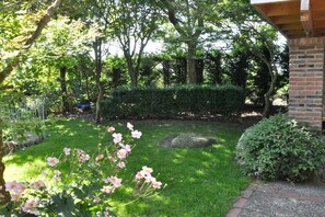 Unclassified image, 3 of 18, button - ||--------------------Presen's Paradise-------------------|| (Fehmarn)