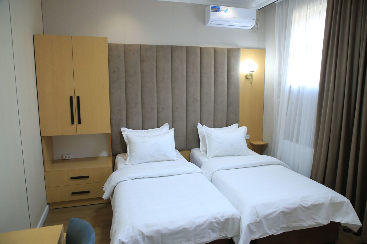 Comfort Twin Room