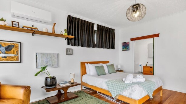 Unclassified image, 1 of 10, button - Rotorua Studio Haven with King Bed, AC & BBQ (Rotorua)