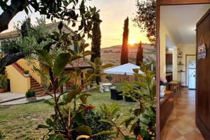 Unclassified image, 3 of 52, button - Vrbo Property (Marche)